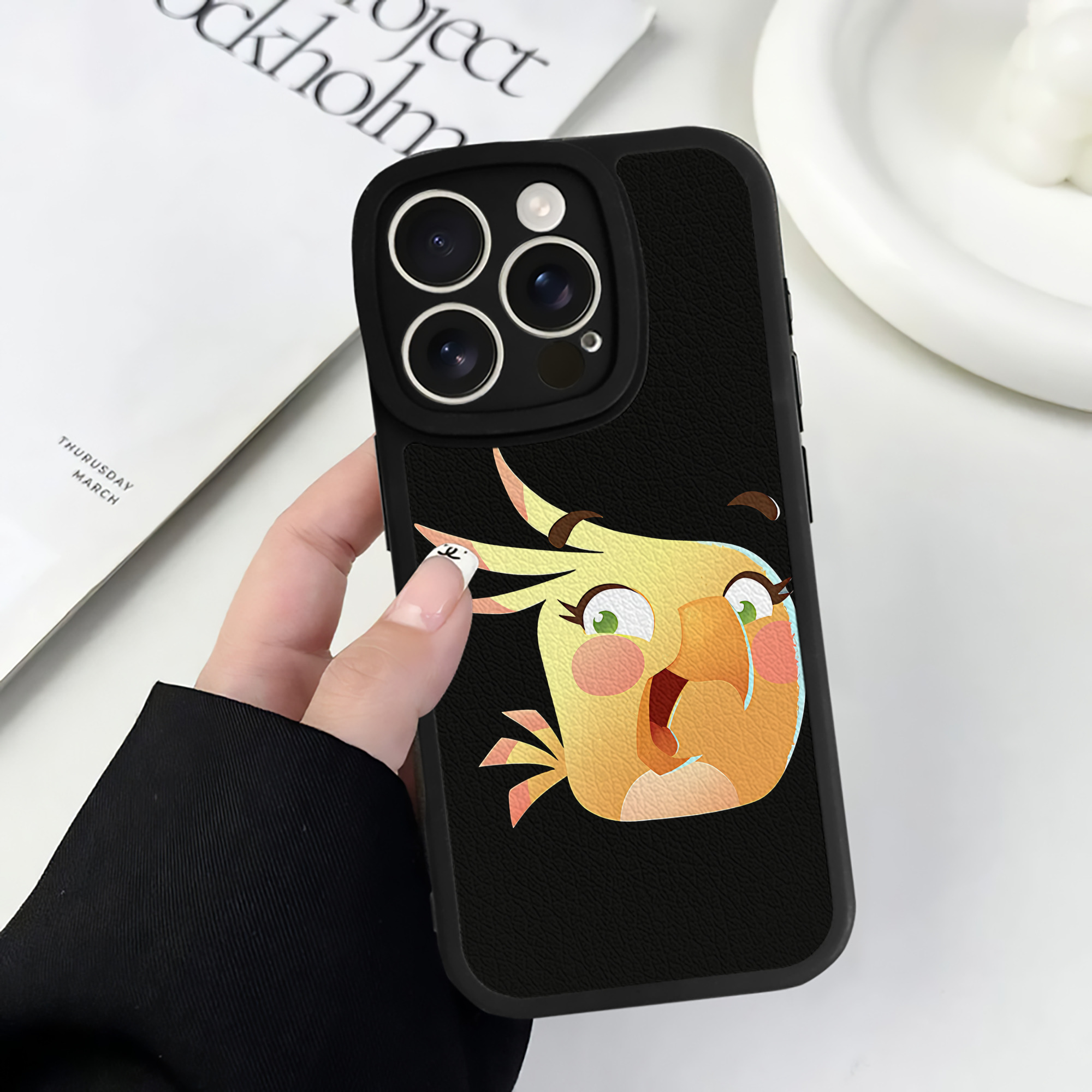 （画像用） Angry Birds アングリーバード 【iPhone 16シリーズ対応】シリコンスマホケース（レザー調） 材質：シリコン